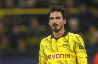 Mats Hummels transfer news